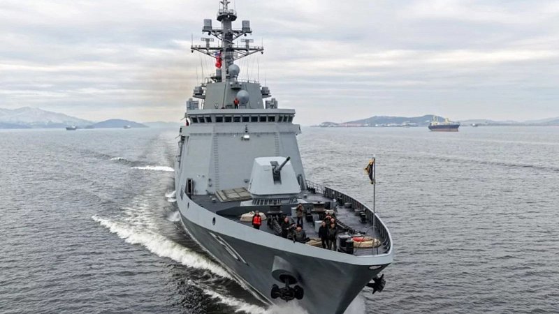 Эсминец "Чхве Хён"